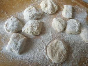 біляші з тіста
